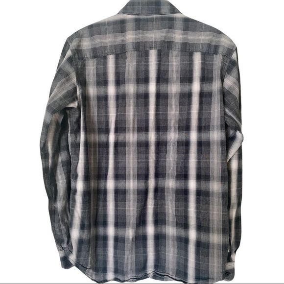 2/$30🌻Columbia: Men’s Plaid Long Sleeved Button Down Shirt - Picture 5 of 8